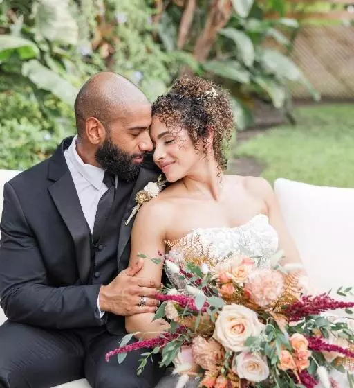 هتل Manatee Palms