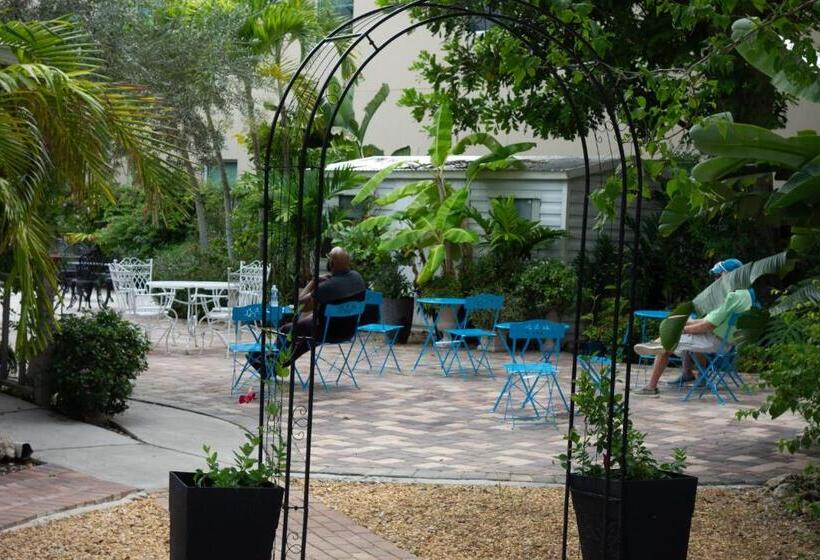 فندق Manatee Palms