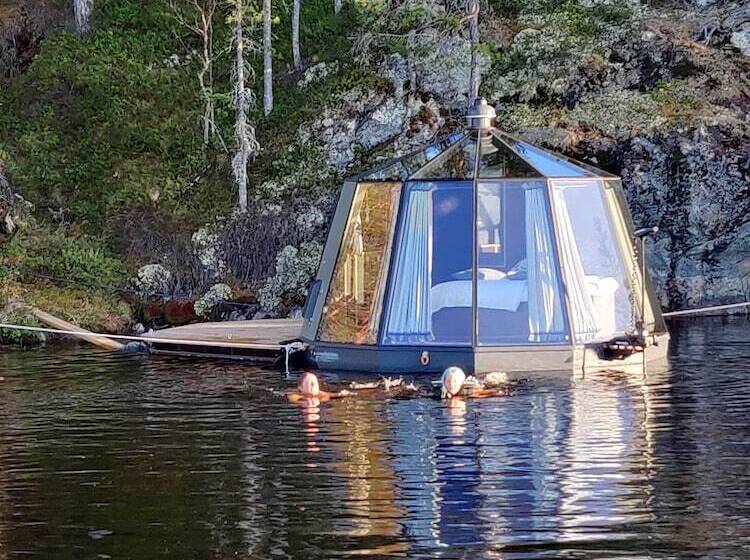 ホテル Peace & Quiet