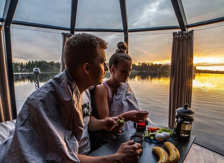 ホテル Peace & Quiet