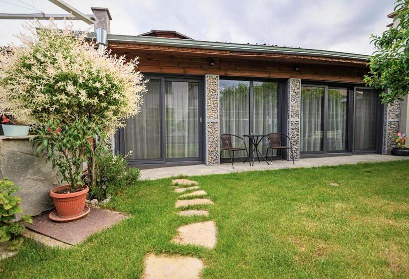 פנסיון Guest House 7