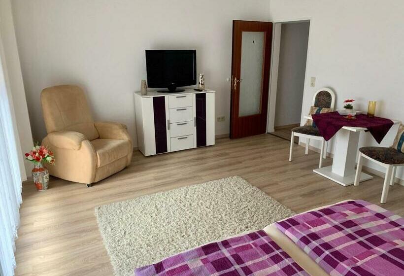 פנסיון Haus Am Burghain