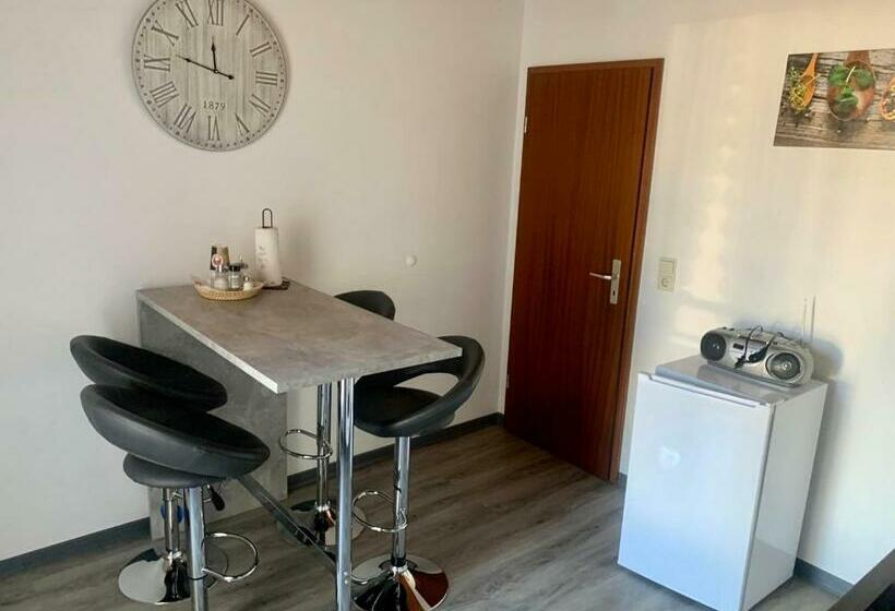 פנסיון Haus Am Burghain