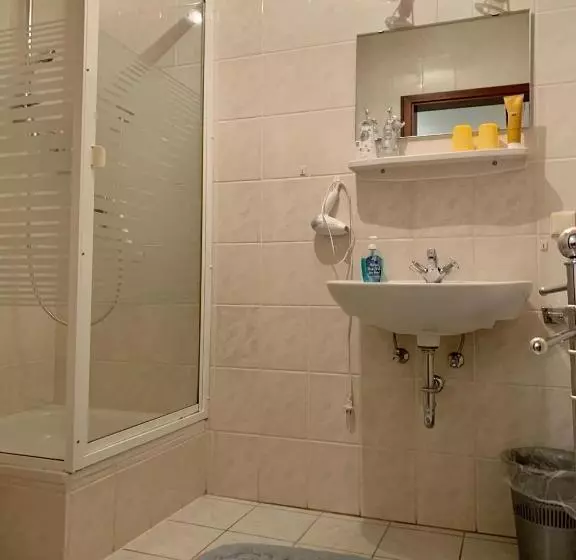 Majatalo Haus Am Burghain