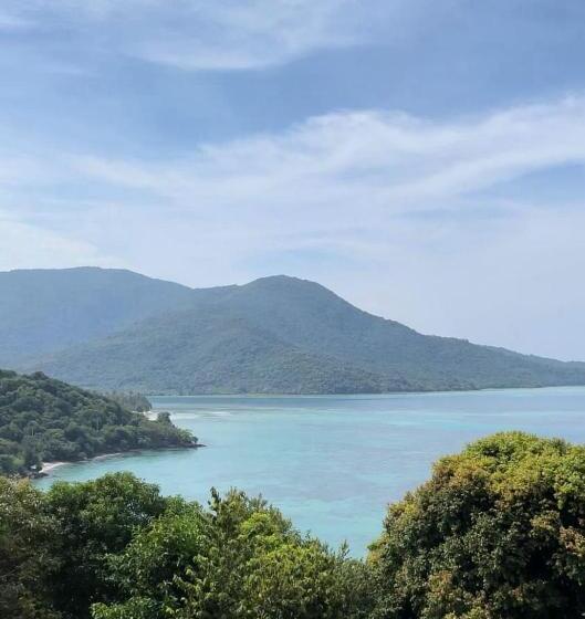 پانسیون Loyal Friend Hostel Karimunjawa