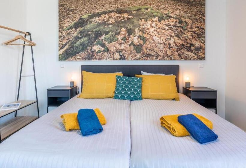 ペンション Roosjesweg 2 Gastenkamer Met Parkeerplaats En Terras Eg