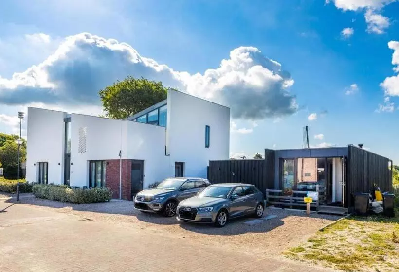 Majatalo Roosjesweg 2 Gastenkamer Met Parkeerplaats En Terras Eg