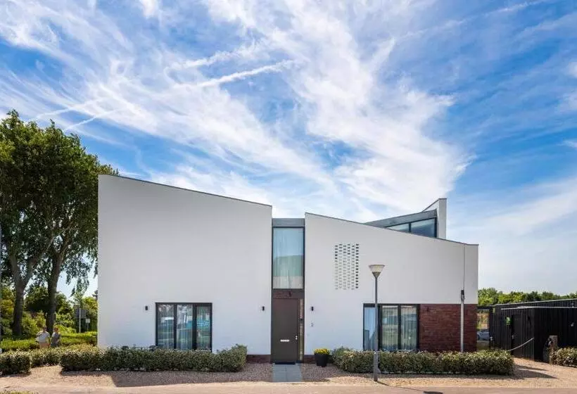 Majatalo Roosjesweg 2 Gastenkamer Met Parkeerplaats En Terras Eg