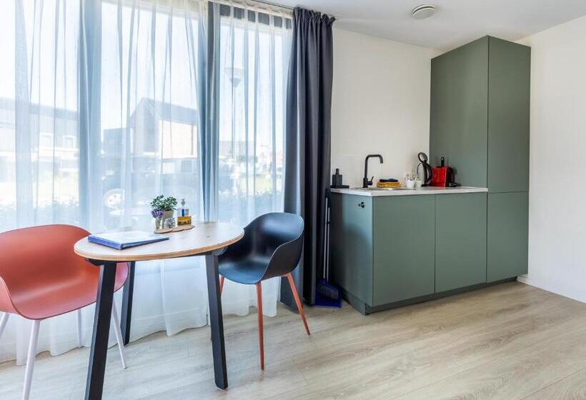 ペンション Roosjesweg 2 Gastenkamer Met Parkeerplaats En Terras Eg