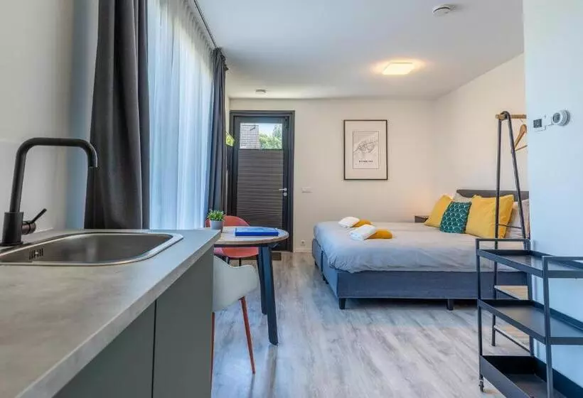 Majatalo Roosjesweg 2 Gastenkamer Met Parkeerplaats En Terras Eg