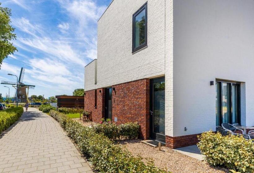 ペンション Roosjesweg 2 Gastenkamer Met Parkeerplaats En Terras Eg