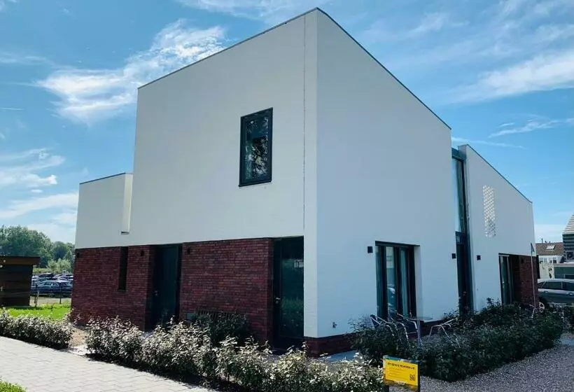 Majatalo Roosjesweg 2 Gastenkamer Met Parkeerplaats En Terras Eg