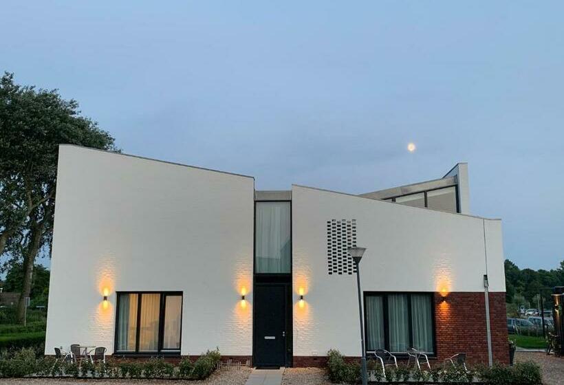 ペンション Roosjesweg 2 Gastenkamer Met Parkeerplaats En Terras Eg