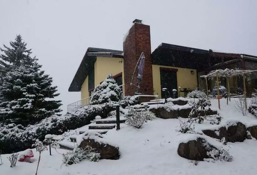 Aamiaismajoitus (B&B) Chambres D Hôtes De L Avison