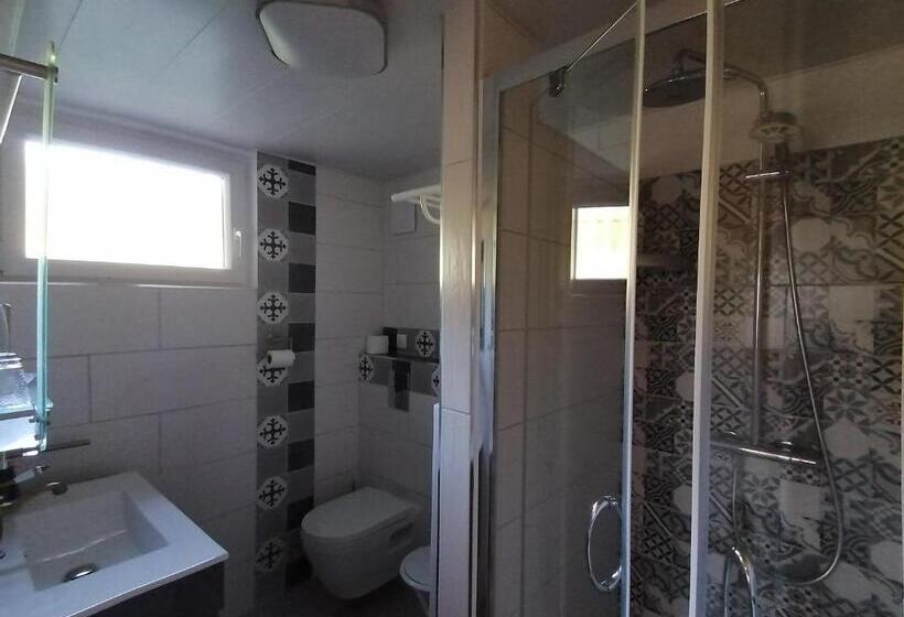 مبيت وإفطار Chambres D Hôtes De L Avison