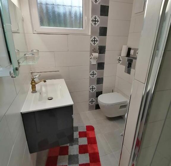 مبيت وإفطار Chambres D Hôtes De L Avison