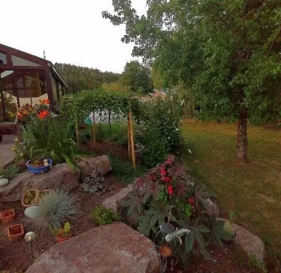 Aamiaismajoitus (B&B) Chambres D Hôtes De L Avison