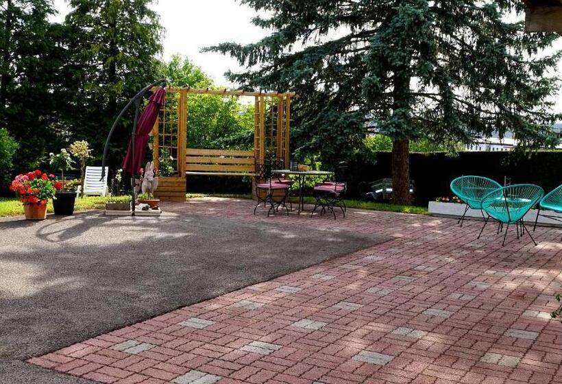 مبيت وإفطار Chambres D Hôtes De L Avison