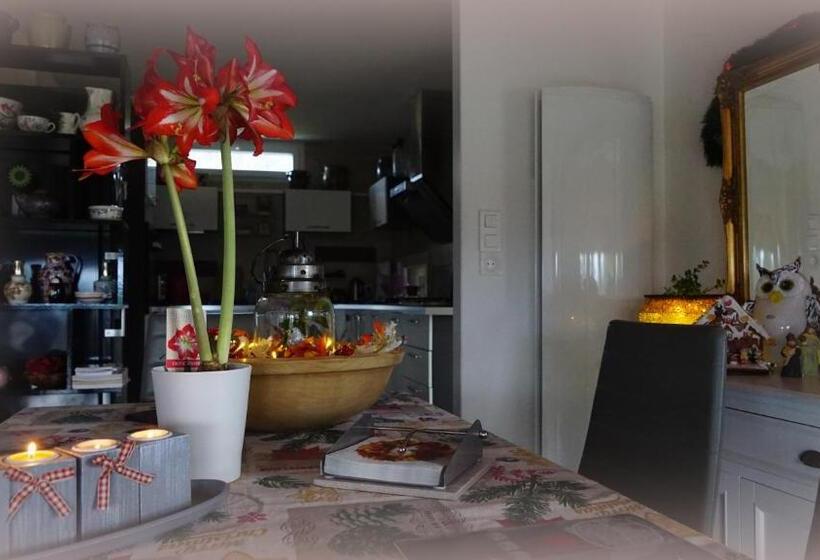 مبيت وإفطار Chambres D Hôtes De L Avison