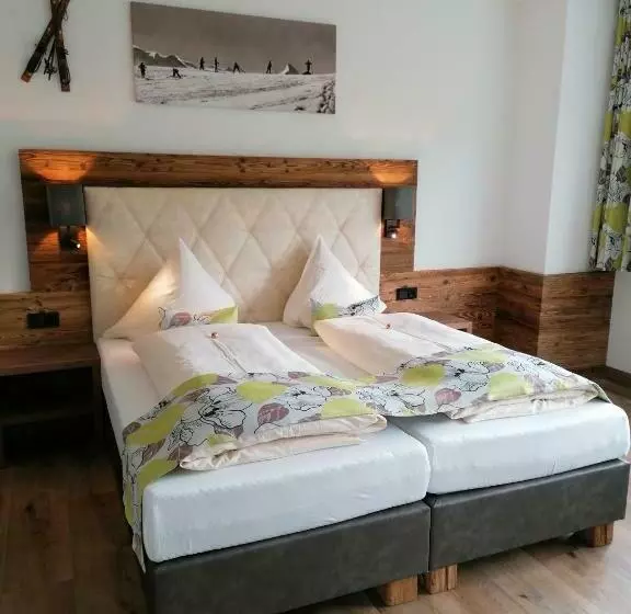 ベッドアンドブレックファースト Pension Claudia Zell Am See