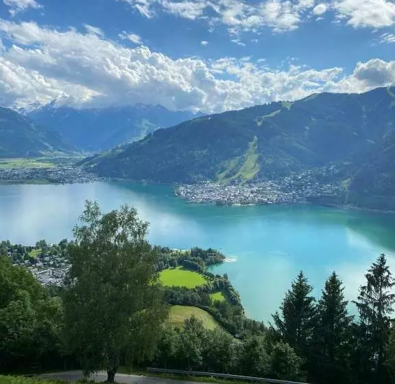 ベッドアンドブレックファースト Pension Claudia Zell Am See