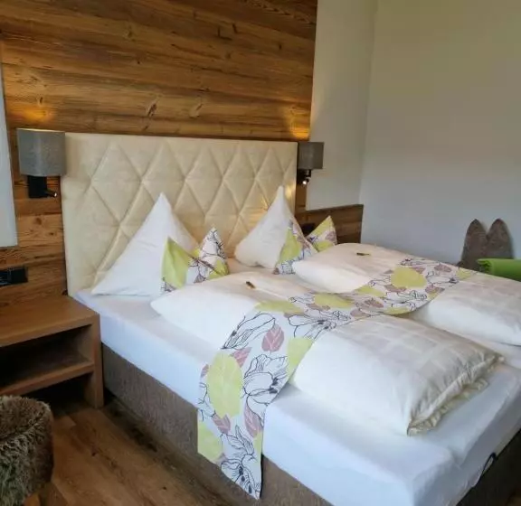 ベッドアンドブレックファースト Pension Claudia Zell Am See