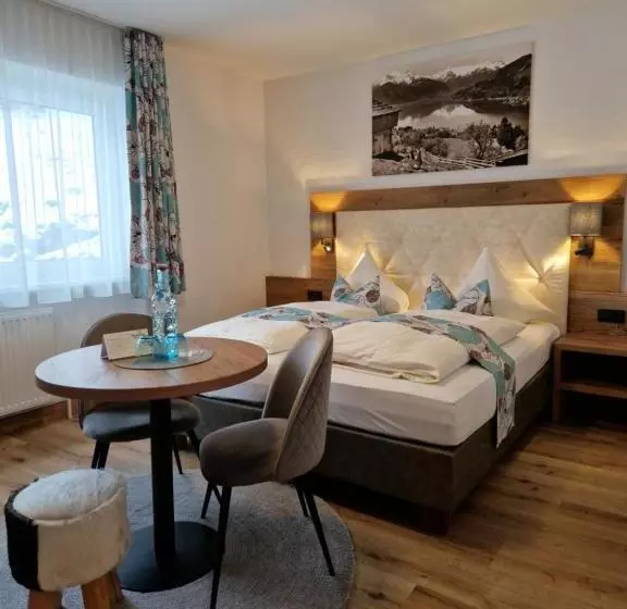 ベッドアンドブレックファースト Pension Claudia Zell Am See