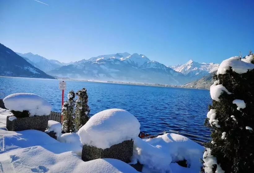 ベッドアンドブレックファースト Pension Claudia Zell Am See