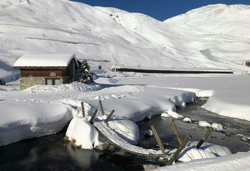 پانسیون Chalet Le Cordava