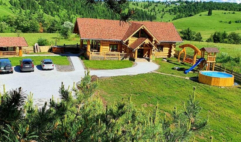 پانسیون Prosilva House