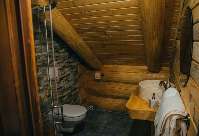 پانسیون Prosilva House