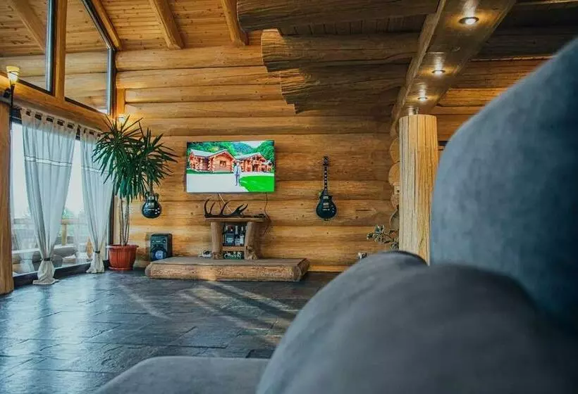 Majatalo Prosilva House