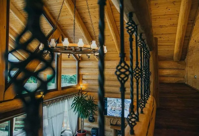 Majatalo Prosilva House