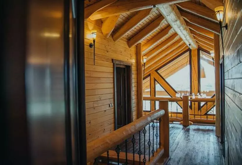 Majatalo Prosilva House