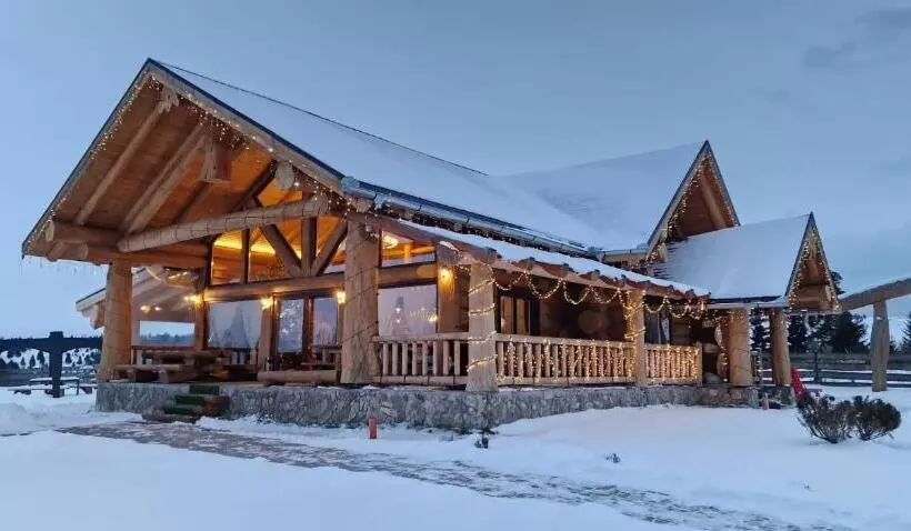 Majatalo Prosilva House