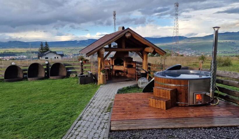 پانسیون Prosilva House