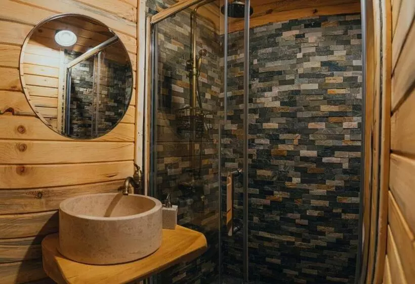 Majatalo Prosilva House