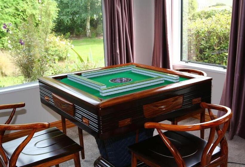 پانسیون Star Dream Manor