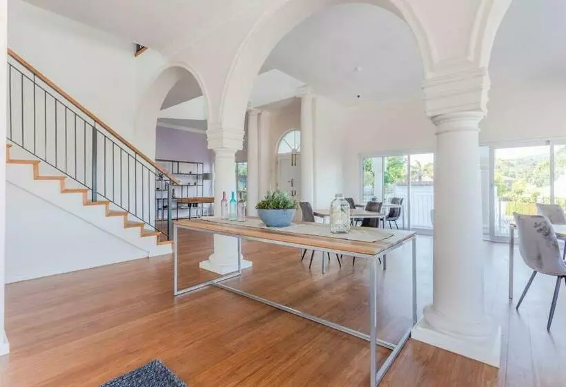 Majatalo The Views Guesthouse