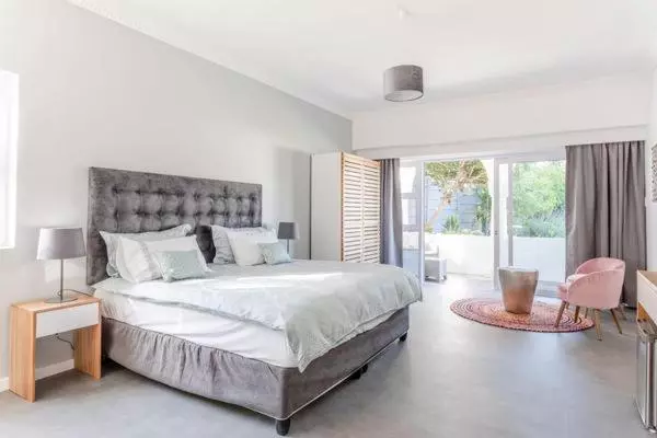 Majatalo The Views Guesthouse