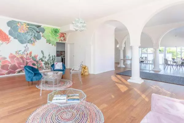 Majatalo The Views Guesthouse