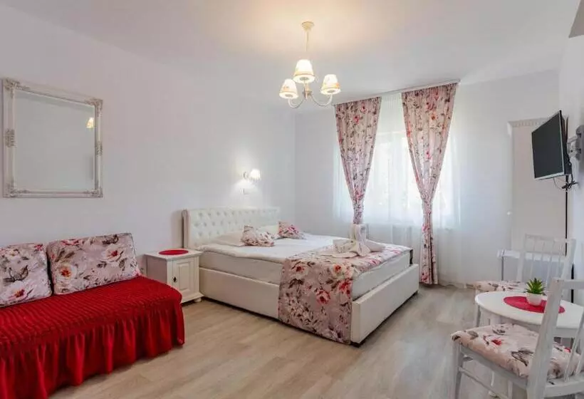 Pensiunea Casuta Cu Trandafiri 2