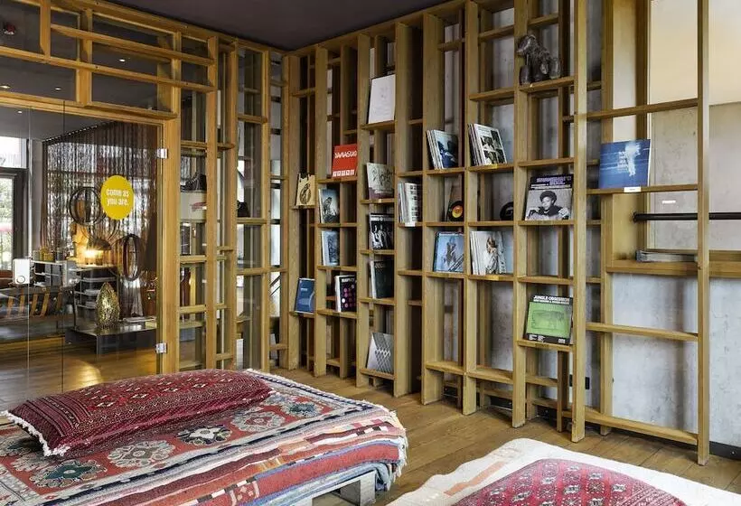 25hours Hotel Hamburg Hafencity