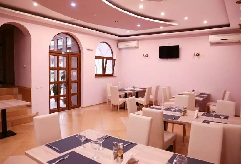 Отель Apollonia