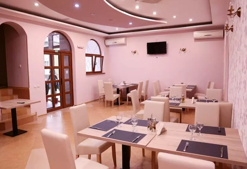 Отель Apollonia