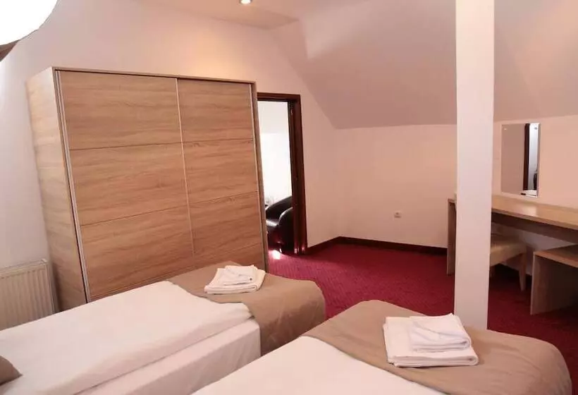 Отель Apollonia