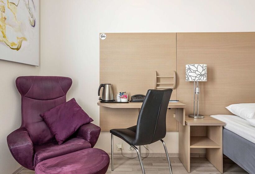 בית מלון כפרי Best Western Leto Arena