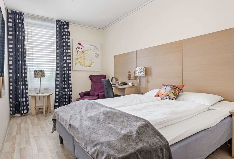 בית מלון כפרי Best Western Leto Arena