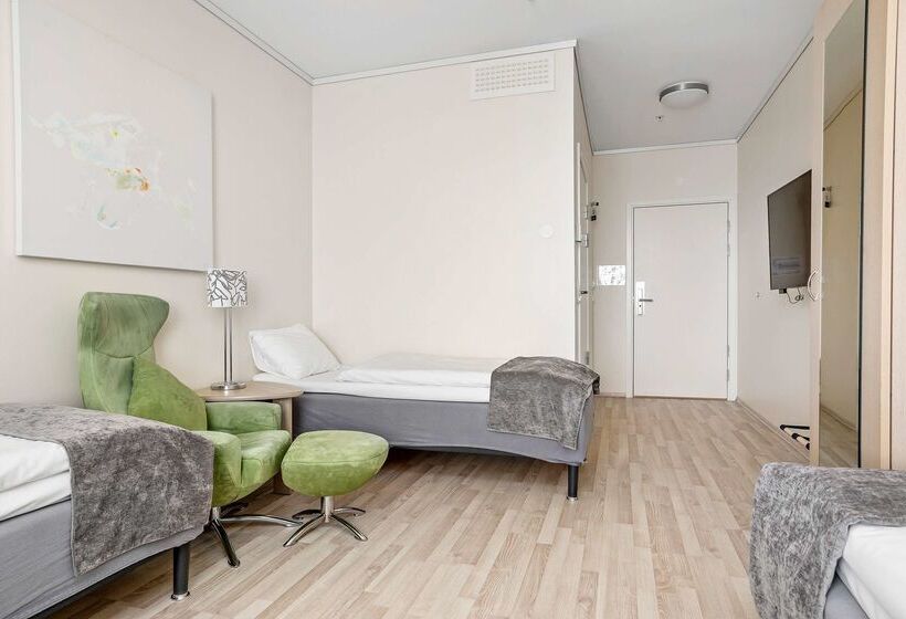 בית מלון כפרי Best Western Leto Arena