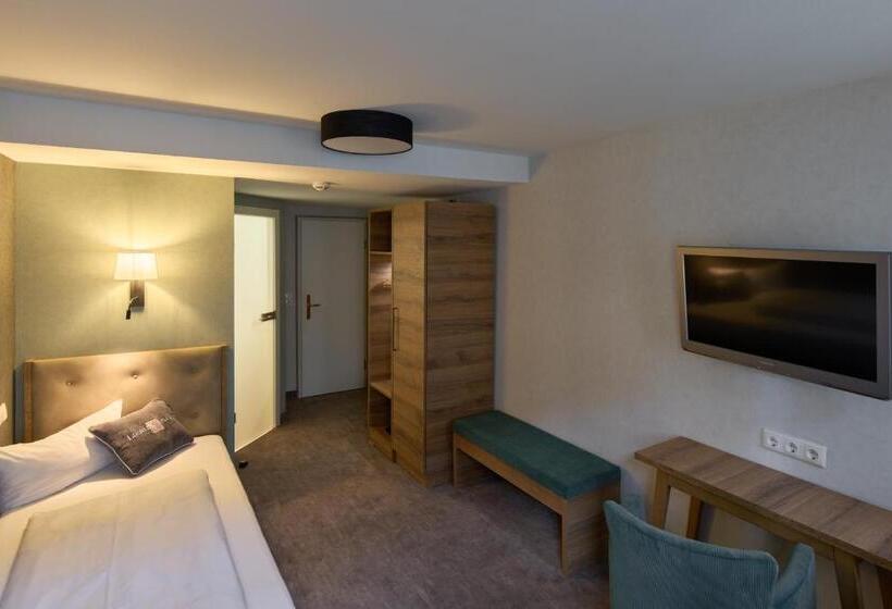 Отель Brauhaus Zum Löwen